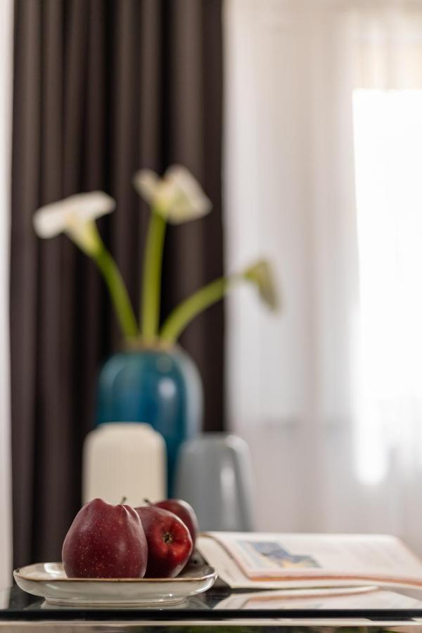 Hotel Sofia By The Railway Station 3*