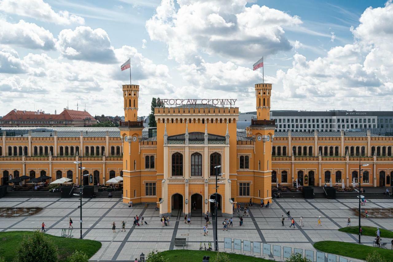 Hotel Sofia By The Railway Station
